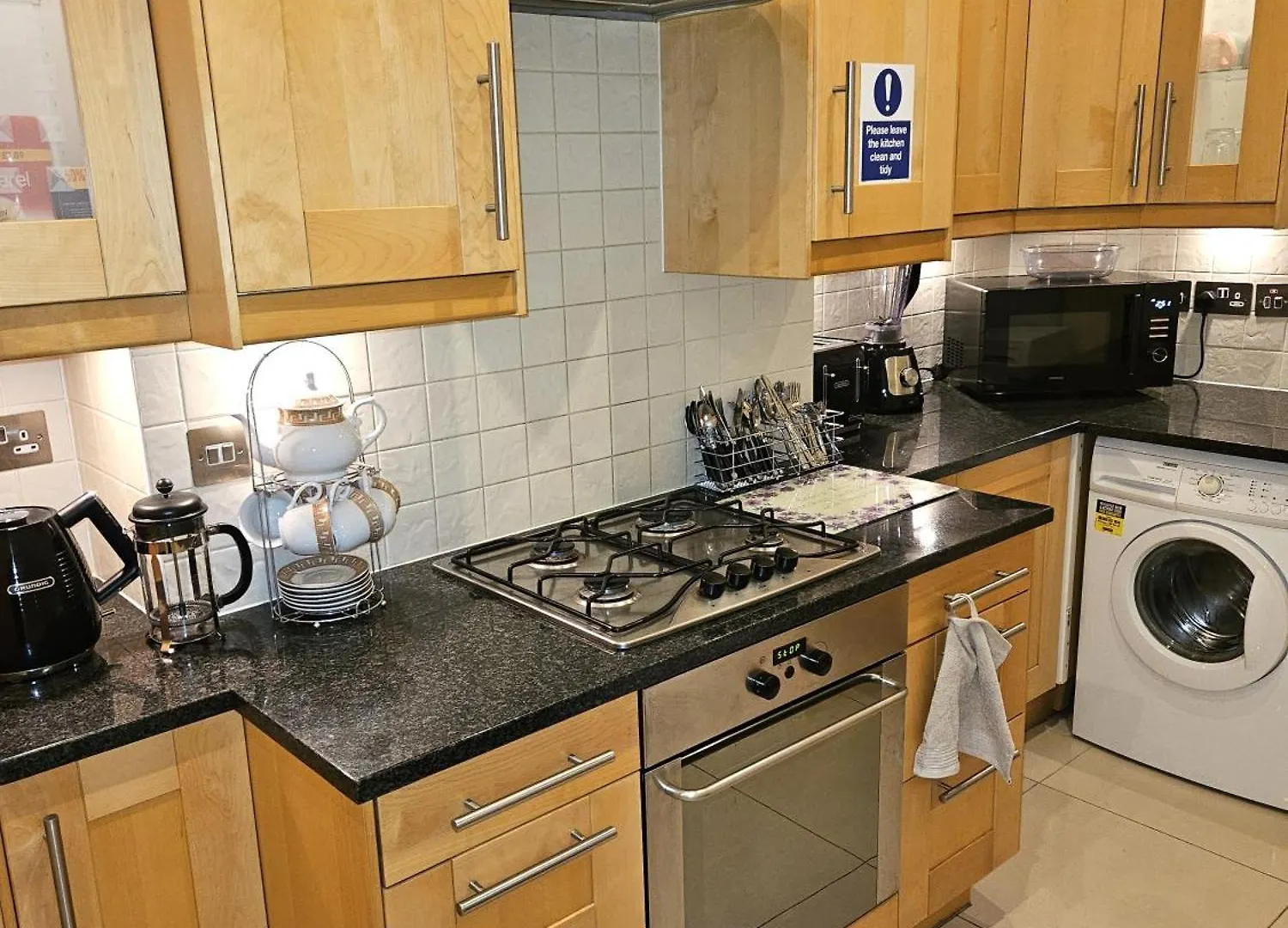 Heathrow Mansion Shuttles Apartment Uxbridge United Kingdom