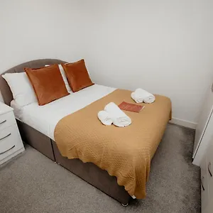 Elthorne Luxury - Apartment