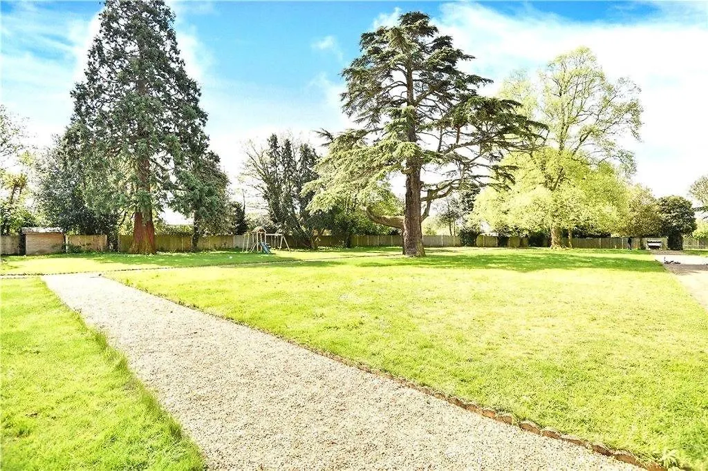 Apartmán Heathrow Mansion Shuttles Uxbridge Velká Británie