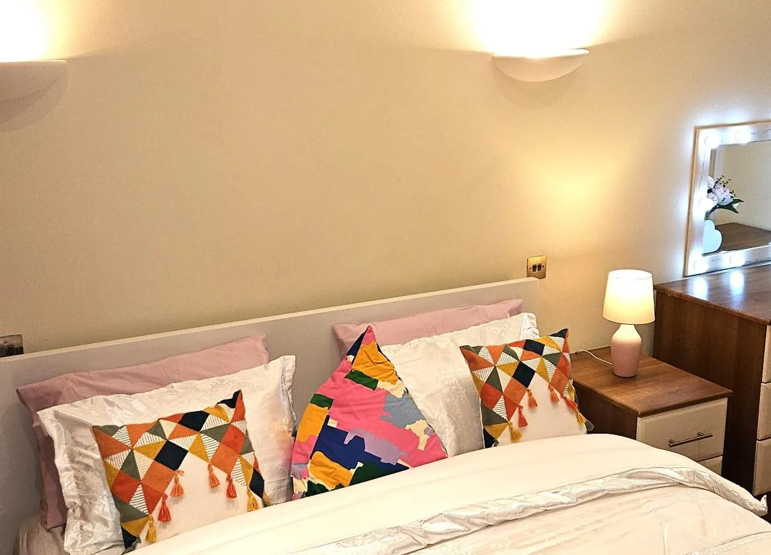 Apartmán Heathrow Mansion Shuttles Uxbridge Velká Británie